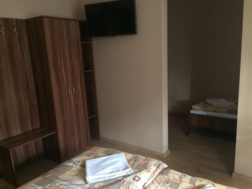 Rozsakert Panzio Hotel Nyiregyhaza Luaran gambar